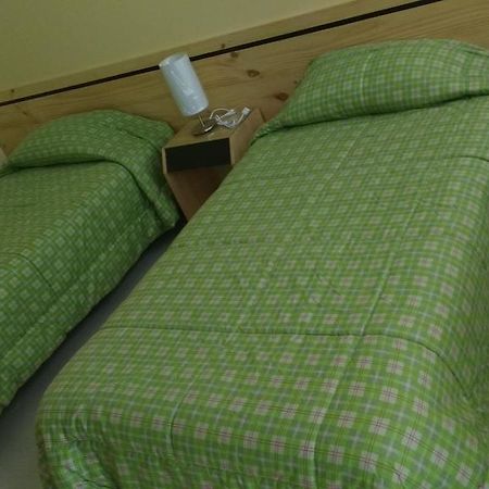 נאסקה Hostal Los Balcones מראה חיצוני תמונה