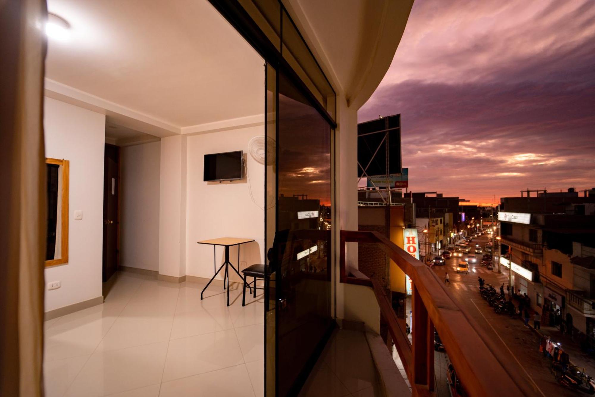 נאסקה Hostal Los Balcones מראה חיצוני תמונה